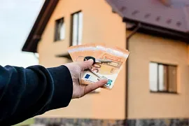 Prodej, aukce a dražby